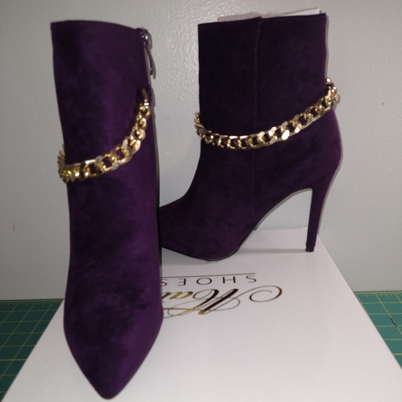 Purple booties - Picture 2 of 2